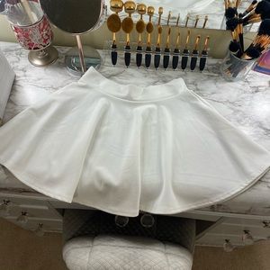 Mini skirt (White)